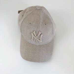 Aritzia New Era New York Yankees 9TWENTY Hat
